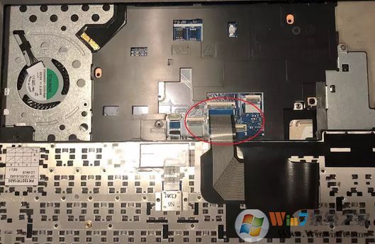 thinkpad e450c換電池怎么換？thinkpad e450 拆電池教程