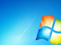 Win7桌面上什么應(yīng)用都沒有是什么原因？應(yīng)該怎么解決？