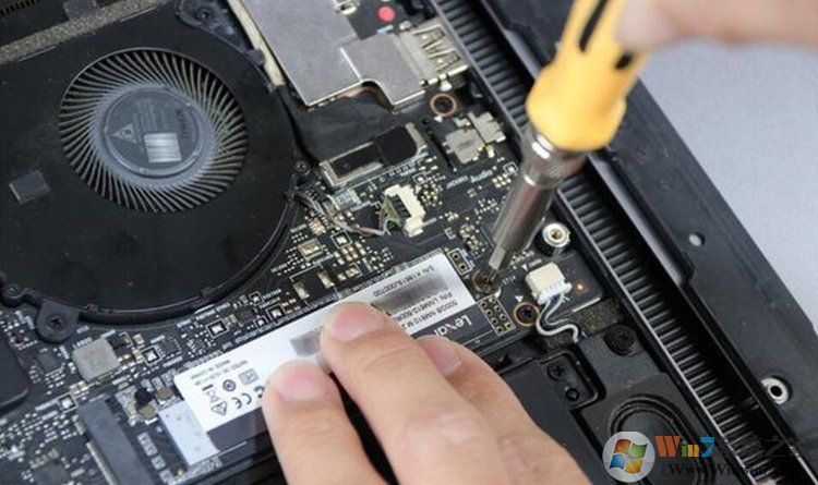 電腦怎么安裝固態(tài)硬盤？電腦安裝M.2和SATA SSD硬盤教程圖解